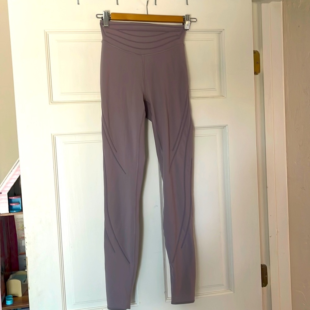 Lululemon leggings and top